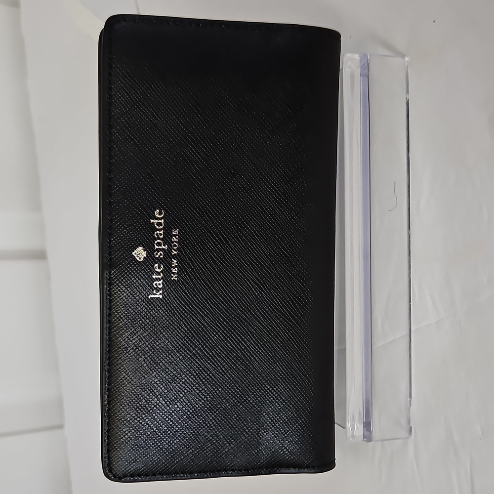 Kate Spade NWT Slim Bifold Wallet